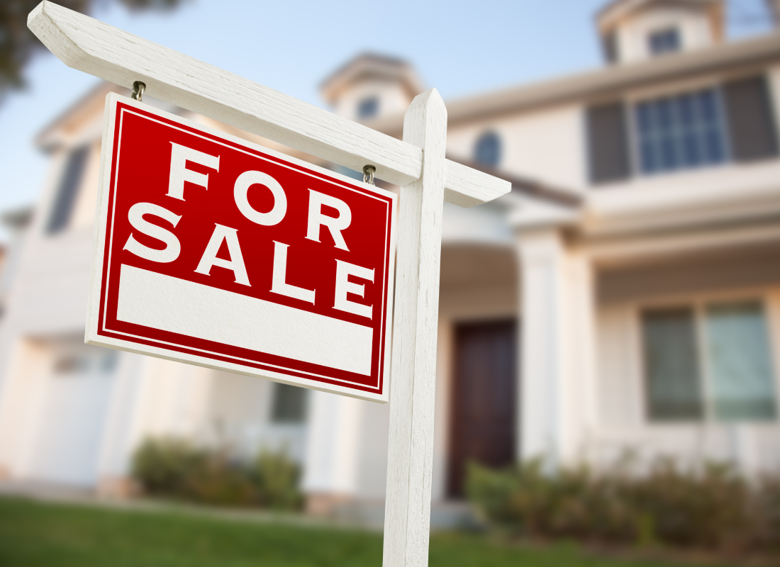 Sun Belt Real Estate Sellers Cut Prices While Midwest Markets Hold Firm