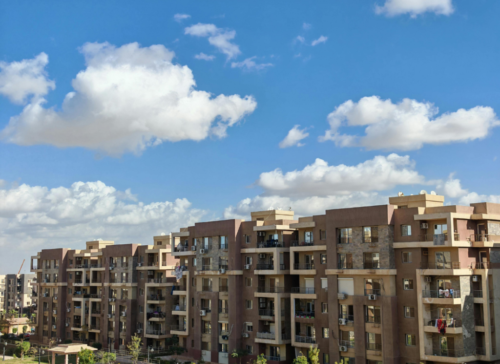 Dania Beach considers new apartments and retail at Dania Pointe. What this mixed-use expansion means for Florida commercial real estate professionals.