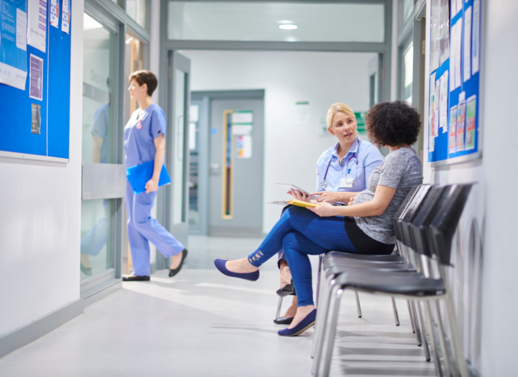 New research shows pregnant physicians work more during early pregnancy anticipating later leave. Healthcare organizations face workforce planning challenges.